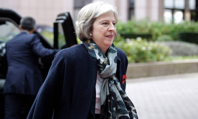Βρετανία: Η Μέι ζήτησε χρόνο από τον Γιούνκερ για το Brexit
