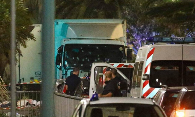 Επίθεση Γαλλία: Έκτακτη σύσκεψη υπό τον Ολάντ μετά το μακελειό στη Νίκαια