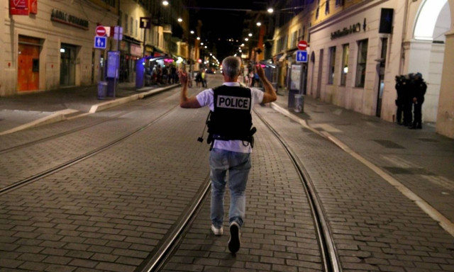 Επίθεση Γαλλία: Το Συμβούλιο Ασφαλείας ΟΗΕ καταδικάζει τη «βάρβαρη και άνανδρη» επίθεση