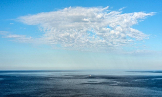 Ομαδική έκθεση φωτογραφίας με τίτλο Blue line στην Μύκονο (pics)