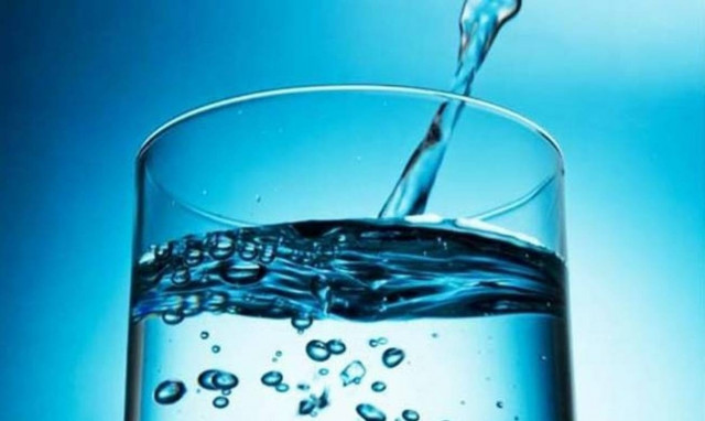 Σάλος στη Λάρισα – Πλήρωσε ένα ποτήρι νερό… 200 ευρώ!