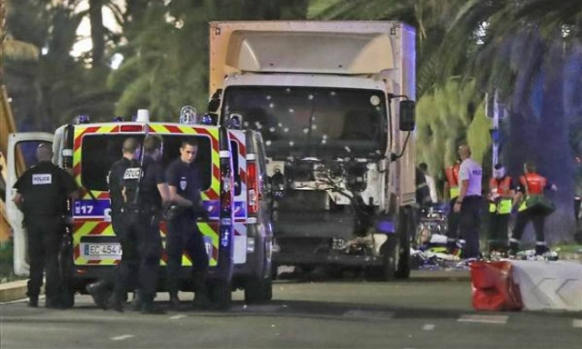 Επίθεση Γαλλία: Στους 84 ανέβηκε ο αριθμός των νεκρών