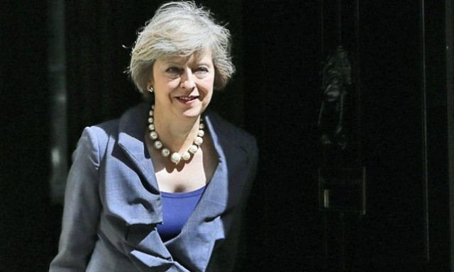 Μέι: Πρώτα θα τα βρούμε στο Ηνωμένο Βασίλειο, μετά το άρθρο 50