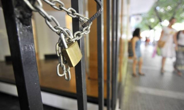 Στοιχεία σοκ: Χίλια «λουκέτα» το χρόνο - Ποια χρονιά έκλεισαν οι περισσότερες επιχειρήσεις