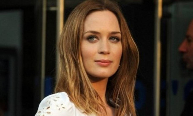 Η πρώτη εμφάνιση της Emily Blunt μετά τη γέννα μάλλον θα σε... σοκάρει