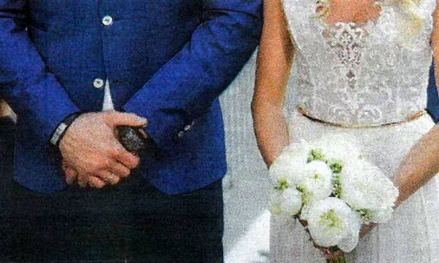 Τα απρόοπτα στο λαμπερό γάμο της ελληνικής σοουμπίζ, η εμφάνιση της Αστυνομίας και οι ανέκδοτες φωτό