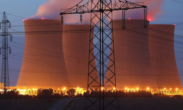 Ισχυρός σεισμός στο Τόκιο - Συναγερμός στα πυρηνικά εργοστάσια