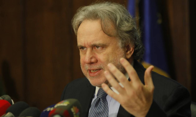 Κατρούγκαλος: Καμία περίπτωση κατάργησης του 13ου - 14ου μισθού