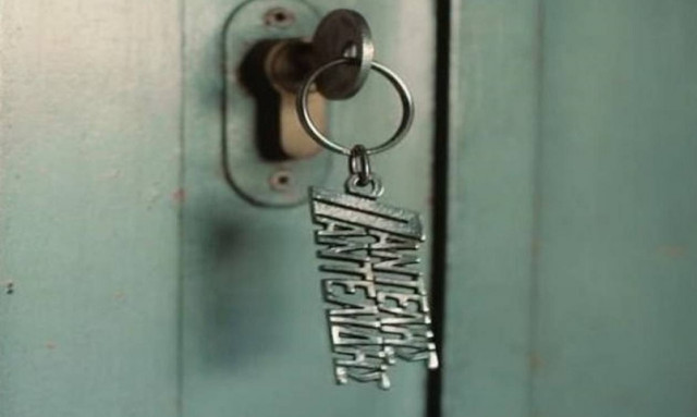 Παντέλης Παντελίδης: Ουρές για ένα μπρελόκ του – Δείτε το νέο σχέδιο