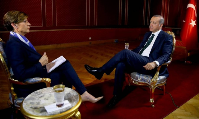 Αγνοεί τις απειλές από ΕΕ και ΗΠΑ ο Ερντογάν - Δεν απορρίπτει το αίτημα για θανατική ποινή