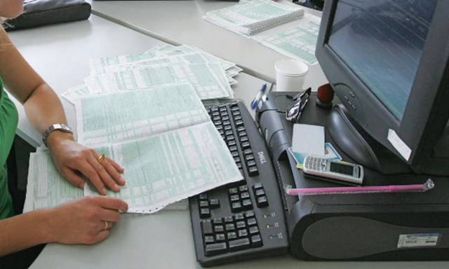 Σε ρεκόρ πενταετίας οι φορολογικές δηλώσεις