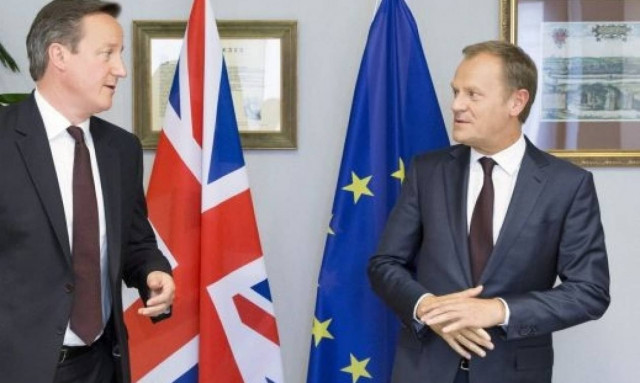 Brexit: Έκκληση για «βελούδινο» διαζύγιο απηύθυνε στη Μέι ο Τουσκ