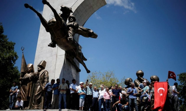 Τουρκία: Τι απαντά ο Ερντογάν στις κατηγορίες που τον θέλουν να σκηνοθέτησε το πραξικόπημα