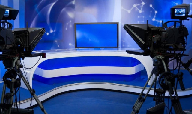 Αυτοί είναι οι επτά «μνηστήρες» για τις τέσσερις τηλεοπτικές άδειες