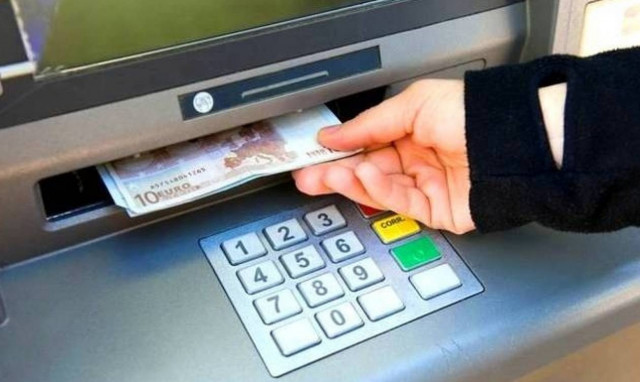 Capital Controls: Υπεγράφη η υπουργική απόφαση για «χαλάρωση»