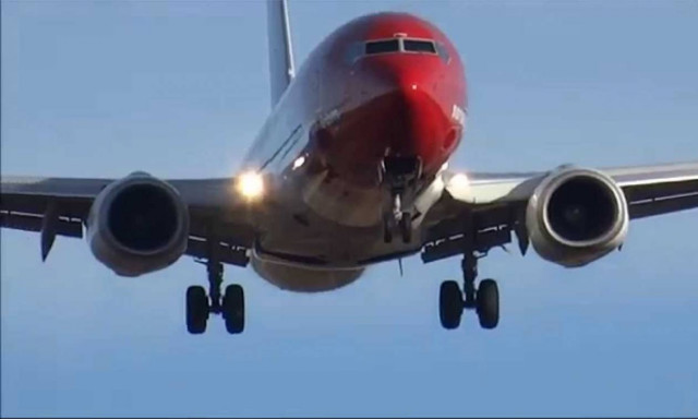 Θρίλερ σε πτήση με προορισμό την Ελλάδα - Κατέβασαν επιβάτη