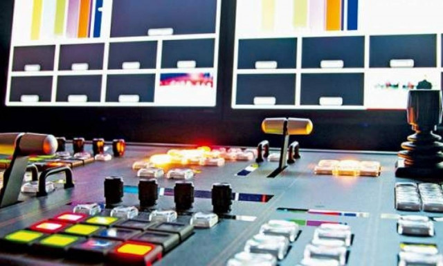 Κυβέρνηση: Οι τηλεοπτικές άδειες είναι τέσσερις και αυτό δεν αλλάζει