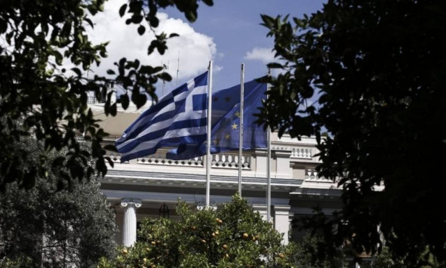 Κυβερνητικές πηγές: Τα «παπαγαλάκια» της ΝΔ συνεχίζουν τη λάσπη, παρά την πανωλεθρία