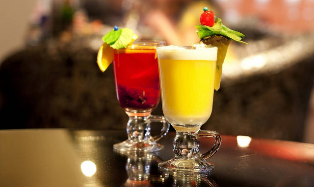 Τα ποτά «μπόμπες» κοστίζουν πανάκριβα σε χρήμα και...θέσεις εργασίας!