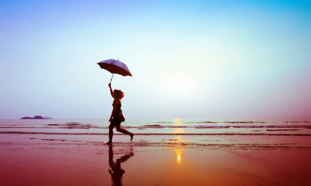 Θα τα «μουσκέψει» ο καιρός: Ξεχάστε τα μπάνια – Έρχονται καταιγίδες – Πού και πότε θα «χτυπήσουν»