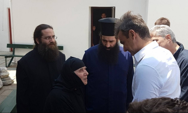 Στην Εύβοια ο Μητσοτάκης: Χρέος της Πολιτείας να σταθεί δίπλα στους πυρόπληκτους