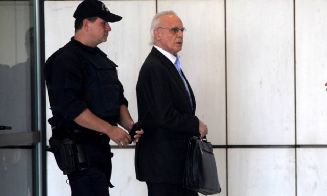 Ξυλοκοπήθηκε άγρια ο Τσοχατζόπουλος μέσα στις φυλακές