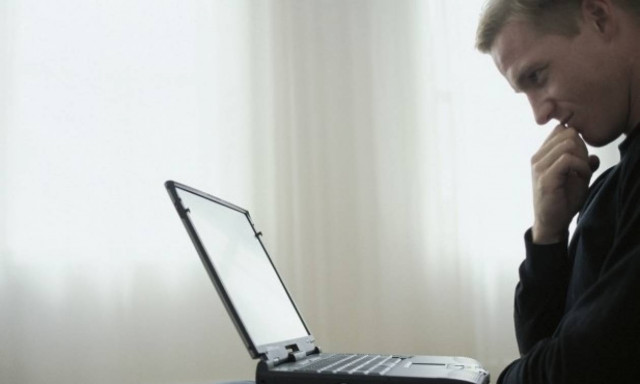 Πώς να αφαιρέσετε τα παλιά μηνύματα από το χρονολόγιό σας στο Facebook