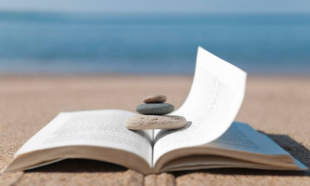 Τα 10 «must» βιβλία για… ταξιδιώτες