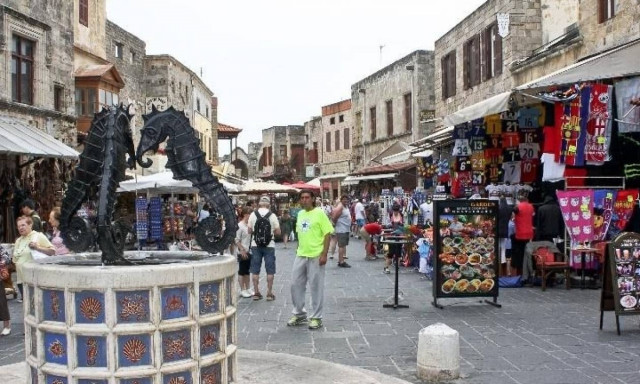 Προβλήματα στην επιστροφή  ΦΠΑ για αγορές ταξιδιωτών από χώρες εκτός ΕΕ