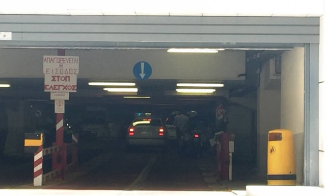 Η στιγμή της μεταγωγής των Σακκά - Σεϊσίδη στο Εφετείο (vid)