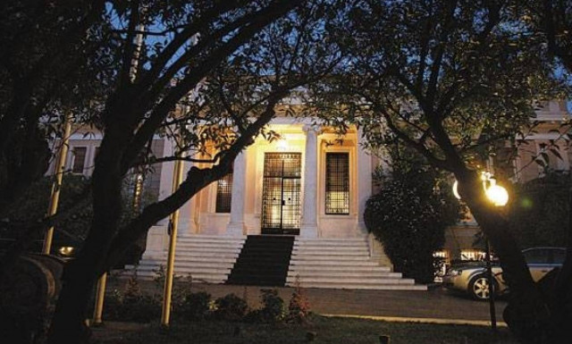 Κόντρα κυβέρνησης – ΣΚΑΙ για τις τηλεοπτικές άδειες