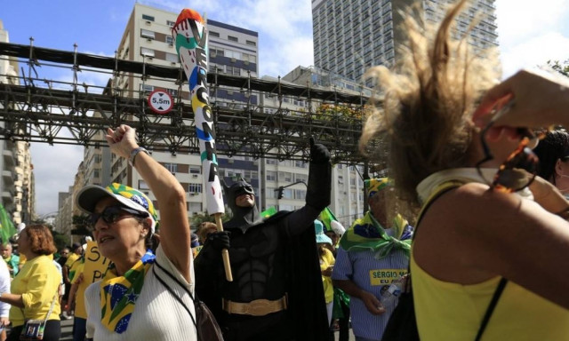 Ολυμπιακοί Αγώνες 2016: Γυμνές διαμαρτυρίες μετά... μουσικής (vid)