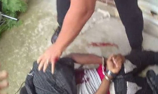 Βίντεο σοκ: Αστυνομικοί στις ΗΠΑ πυροβολούν εν ψυχρώ άοπλο Αφροαμερικανό