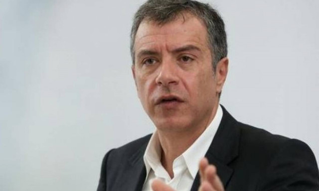 Θεοδωράκης: Κανείς δεν θα πάρει από εμάς λευκή επιταγή