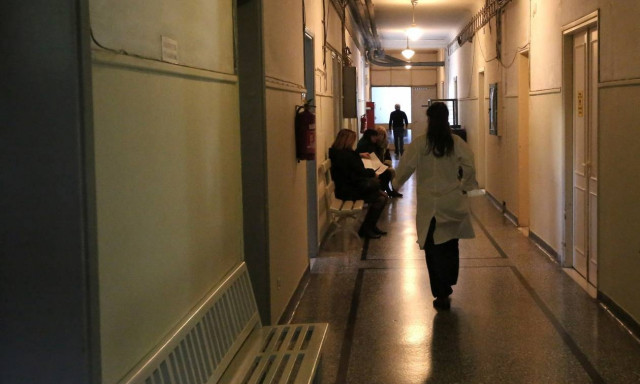 ΠΟΕΔΗΝ: Πλήρης κατάρρευση των δομών Υγείας εν μέσω θέρους