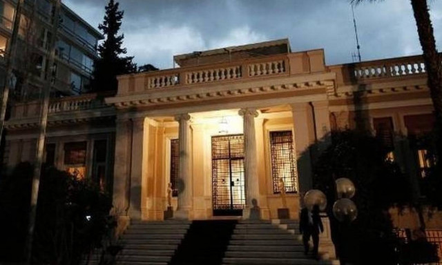 Μαξίμου: Να κάνει αυτοκριτική η ΝΔ