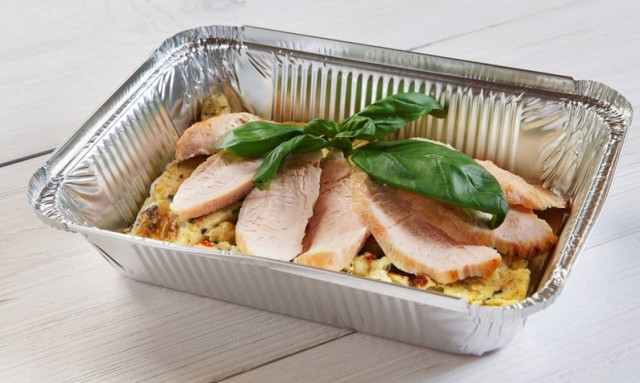 Πόση ώρα αντέχει το φαγητό εκτός ψυγείου το καλοκαίρι;