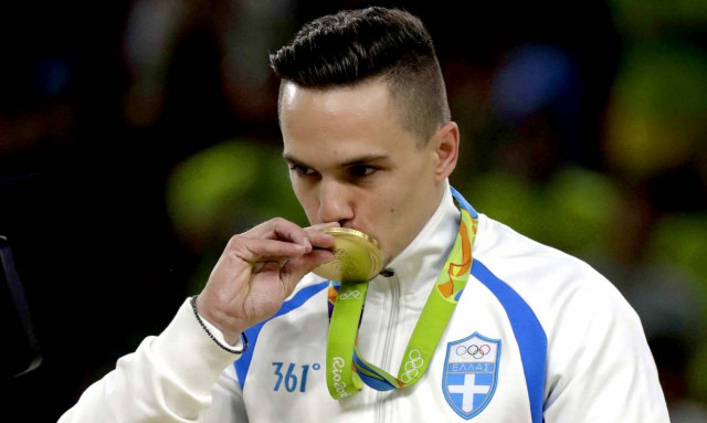 Λευτέρης Πετρούνιας: «Ναι ρε φίλε, ναι ρε Ελλάδα!» (video)