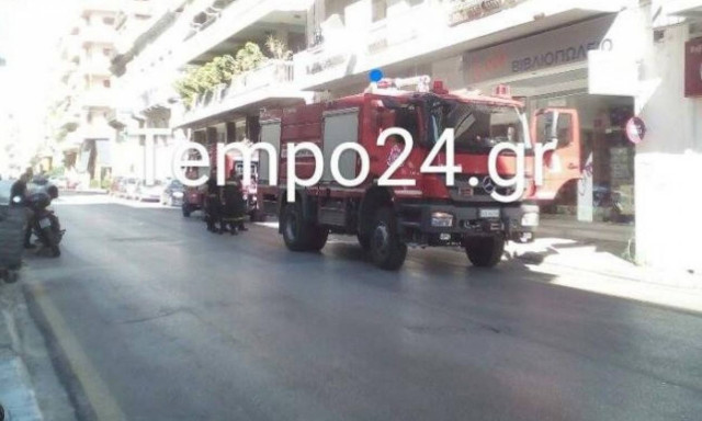 Πάτρα: Πυρκαγιά σε διαμέρισμα απείλησε πολυκατοικία (photos&video)