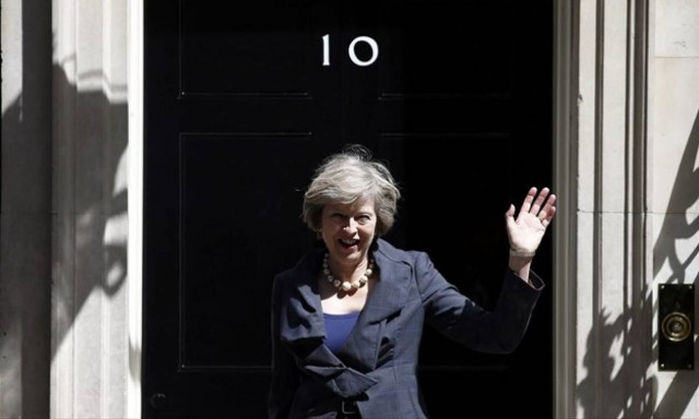 Brexit: Δεν θα επικαλεστούμε το άρθρο 50 πριν από το τέλος του 2016