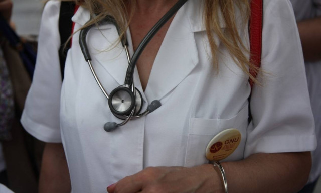 Στο ΣτΕ ο Πανελλήνιος Ιατρικός Σύλλογος για τις συντάξεις των γιατρών