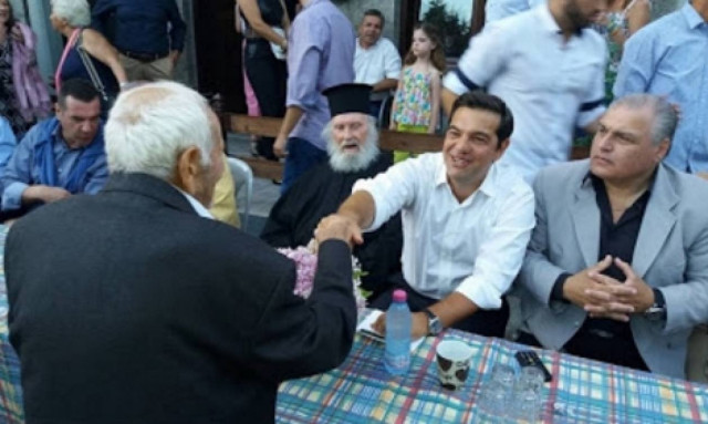 Δείτε τον Τσίπρα να χορεύει «Καγκελάρη» στην Άρτα (pics)