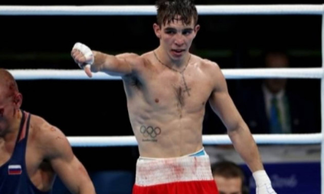 Ρίο 2016: Πυγμάχος έχασε, σήκωσε το μεσαίο του δάχτυλο και δήλωσε «Είναι γ@μ… οι κλέφτες» (video)