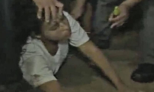 Ανατριχιαστικό βίντεο: Της έπαιρνε συνέντευξη σε εξορκισμό και μπήκε μέσα της ο Δαίμονας!