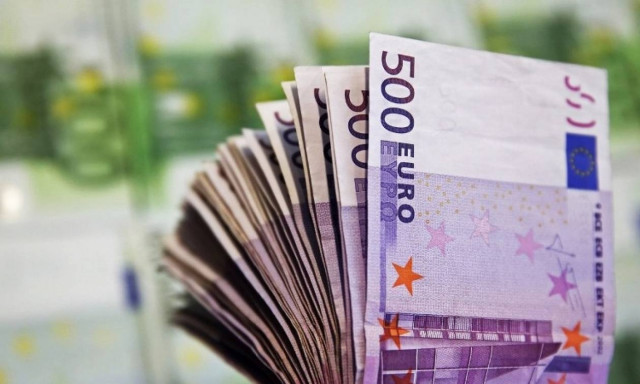 «Χέρι» στις καταθέσεις οφειλετών του Δημοσίου βάζει η κυβέρνηση