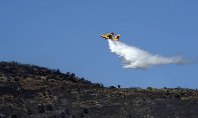 Υπό μερικό έλεγχο η πυρκαγιά στο Κατσαρώνι Ευβοίας
