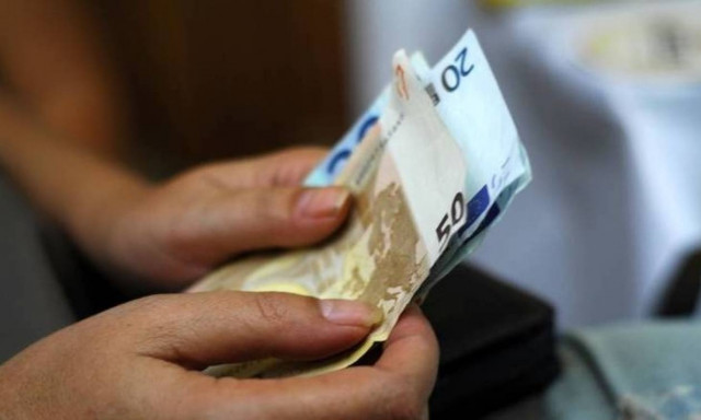 Με βάση τα εισοδήματα του 2015 οι εισφορές των ελεύθερων επαγγελματιών