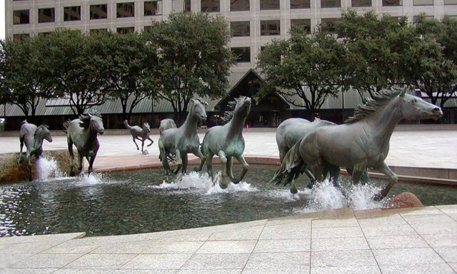 Αυτά είναι τα 25 εντυπωσιακότερα γλυπτά και αγάλματα στον πλανήτη (Pics)