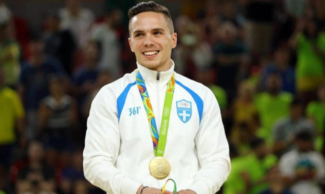 Λευτέρης Πετρούνιας: Ελλαδάρα μου ερχόμαστε...