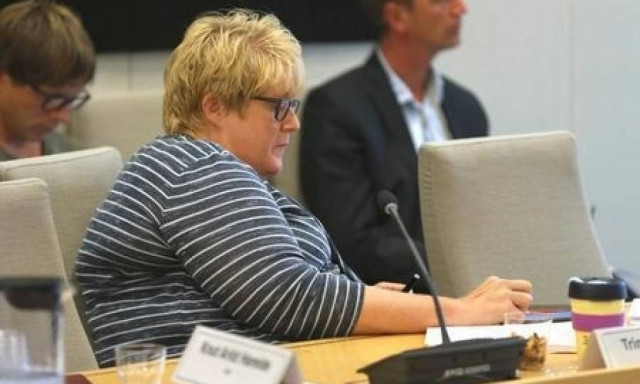 Νορβηγία: Αρχηγός κόμματος συνελήφθη να παίζει... Pokemon Go στη Βουλή!